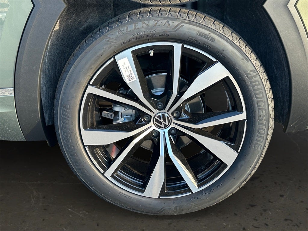 2026 Volkswagen Atlas Cross Sport 2.0T SEL Premium R-Line