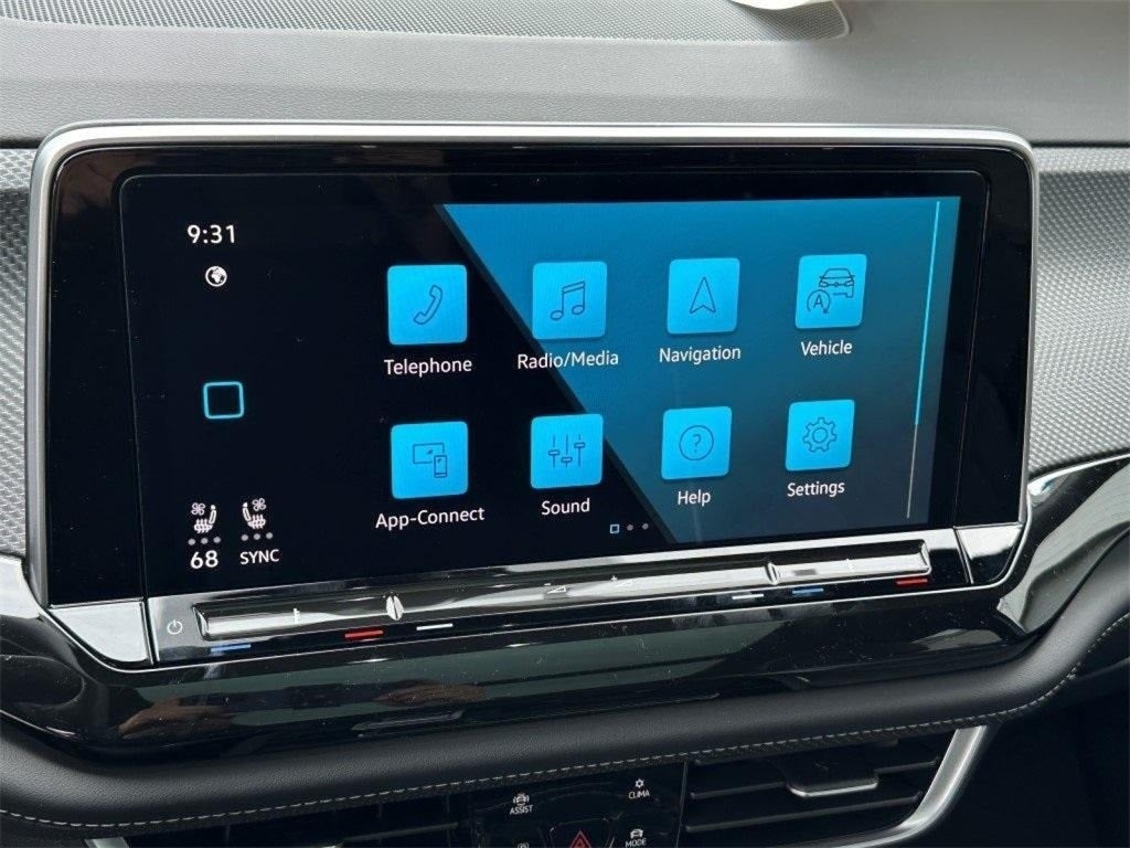 2025 Volkswagen Atlas Cross Sport 2.0T SEL Premium R-Line