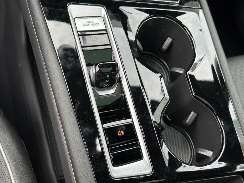 2025 Volkswagen Atlas Cross Sport 2.0T SEL Premium R-Line