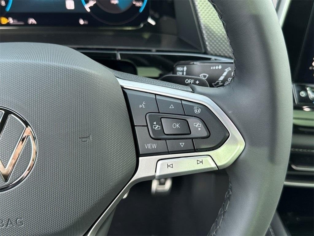 2025 Volkswagen Atlas Cross Sport 2.0T SEL Premium R-Line