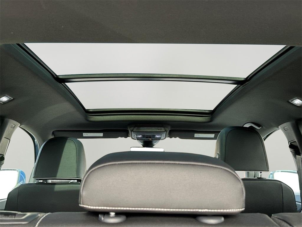 2025 Volkswagen Atlas Cross Sport 2.0T SEL Premium R-Line