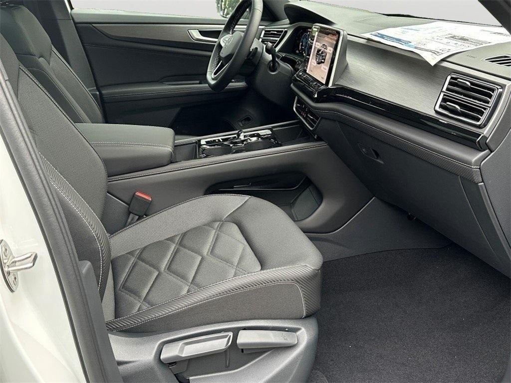 2025 Volkswagen Atlas Cross Sport 2.0T SE w/Technology