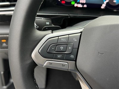 2025 Volkswagen Atlas Cross Sport 2.0T SE w/Technology