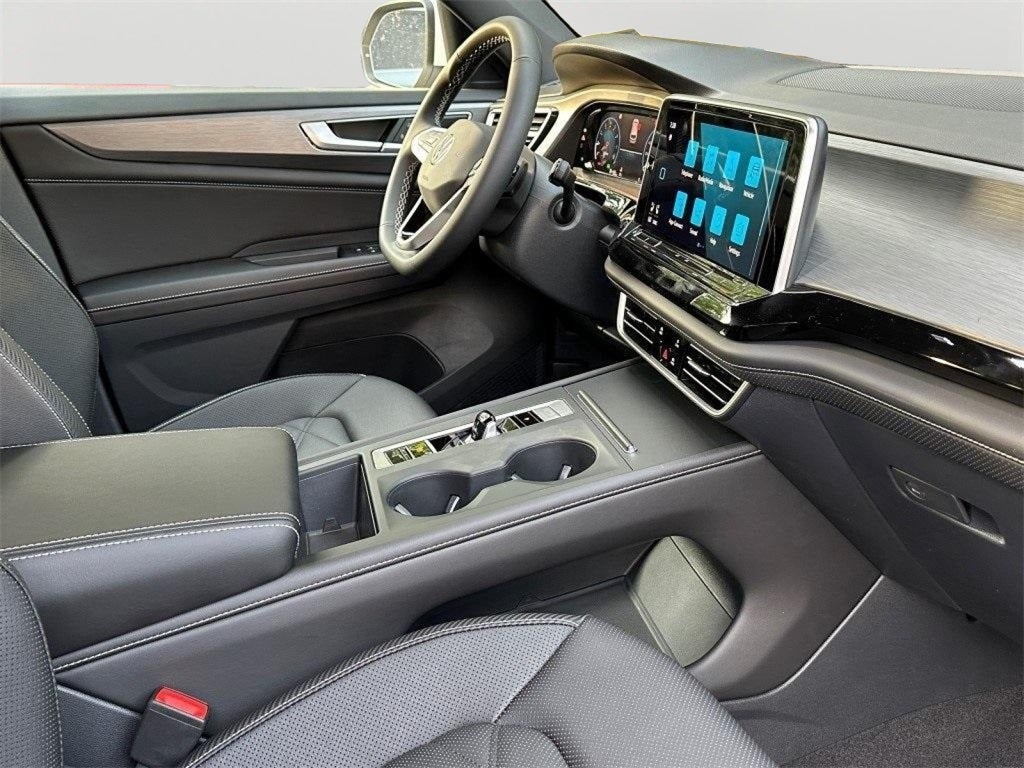 2025 Volkswagen Atlas Cross Sport 2.0T SE