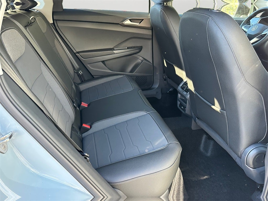 2025 Volkswagen Taos 1.5T SE Black