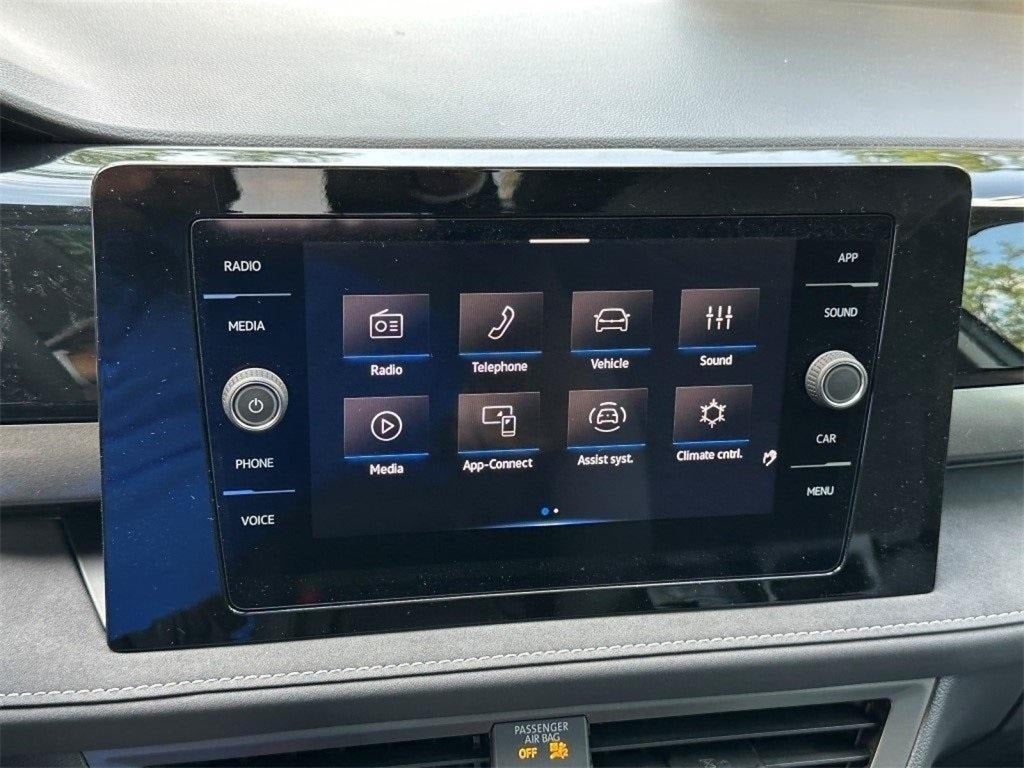 2025 Volkswagen Taos 1.5T SE Black