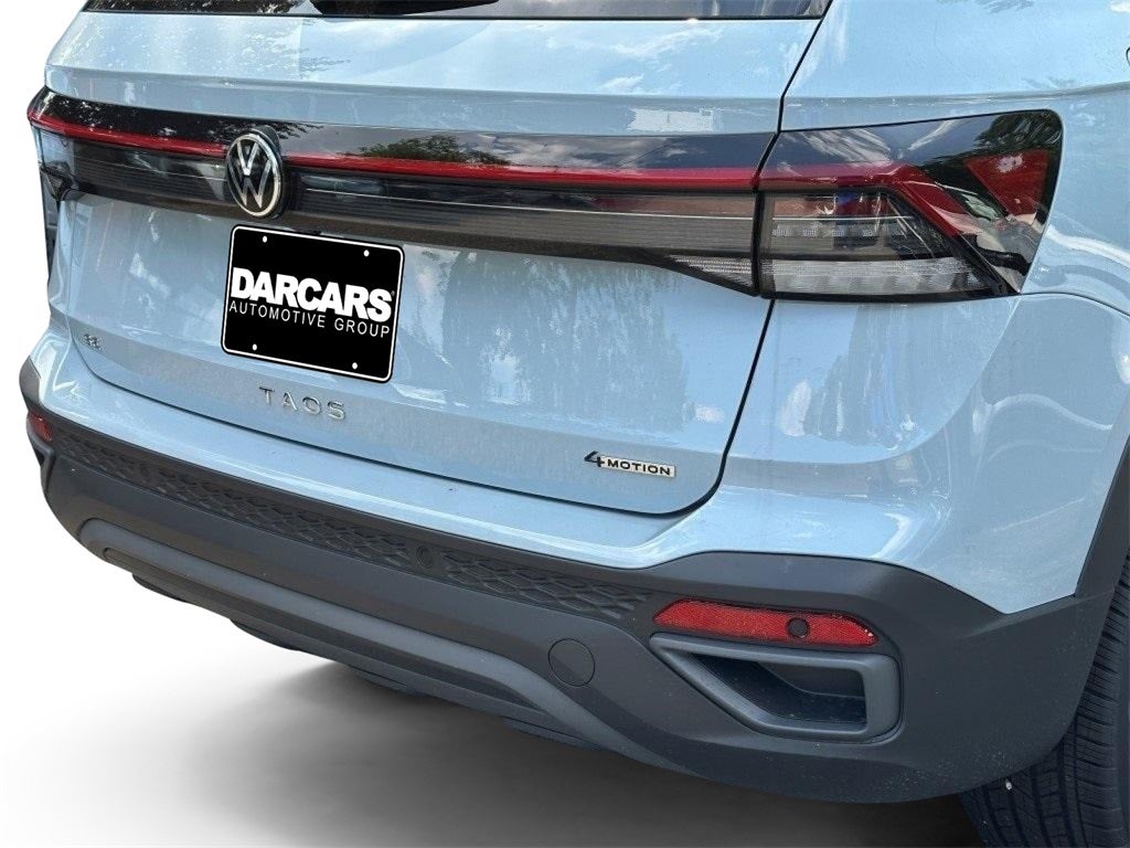 2025 Volkswagen Taos 1.5T SE Black