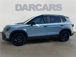 2025 Volkswagen Taos 1.5T SE Black