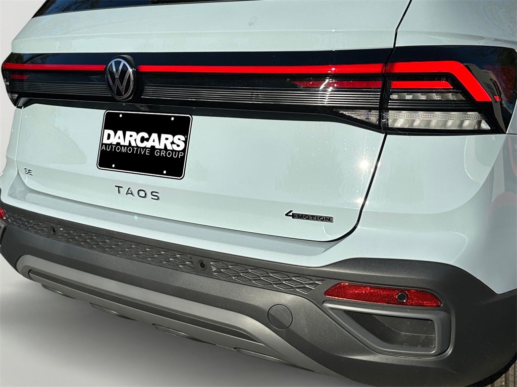 2025 Volkswagen Taos 1.5T SE Black