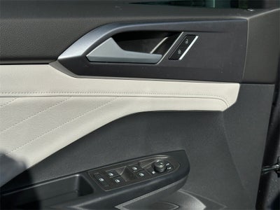 2025 Volkswagen Taos 1.5T SEL