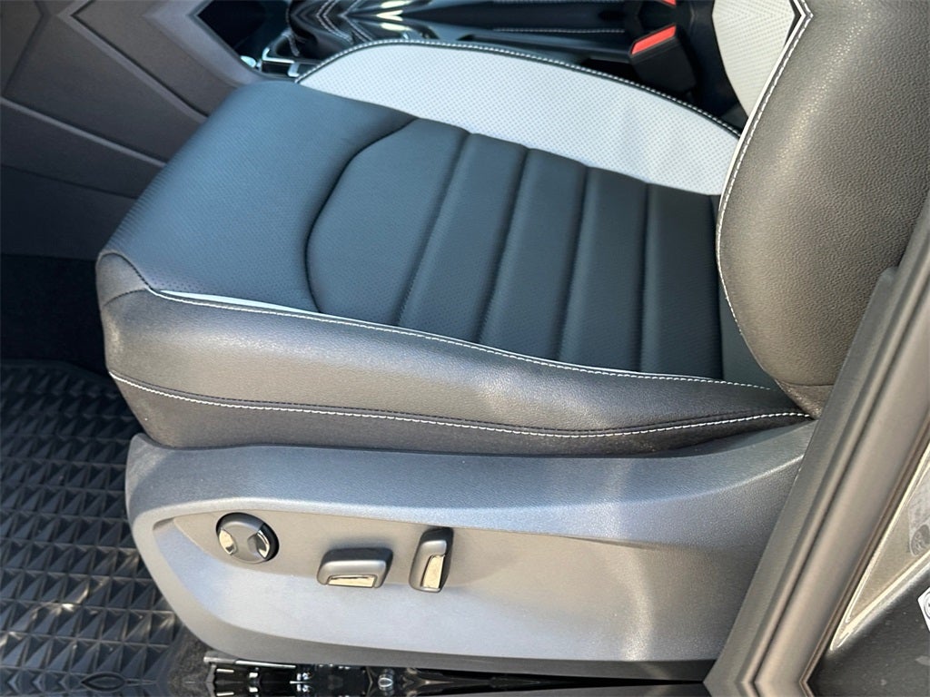 2025 Volkswagen Taos 1.5T SEL