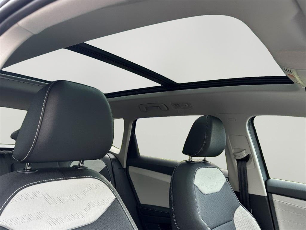 2025 Volkswagen Taos 1.5T SEL