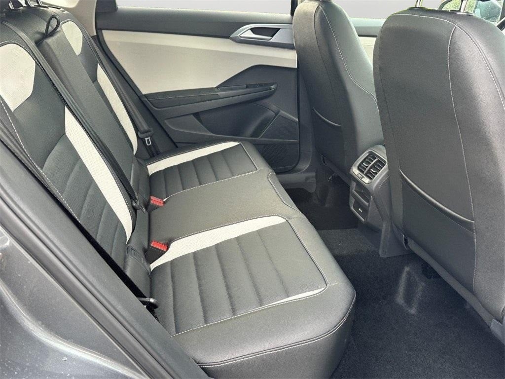 2025 Volkswagen Taos 1.5T SEL