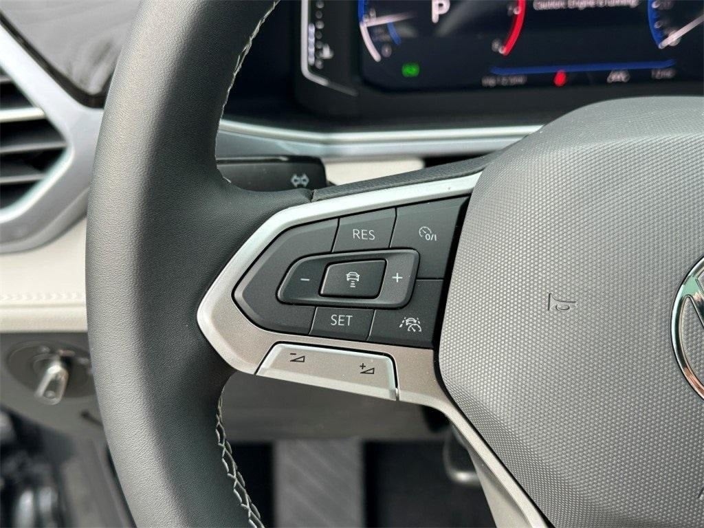 2025 Volkswagen Taos 1.5T SEL