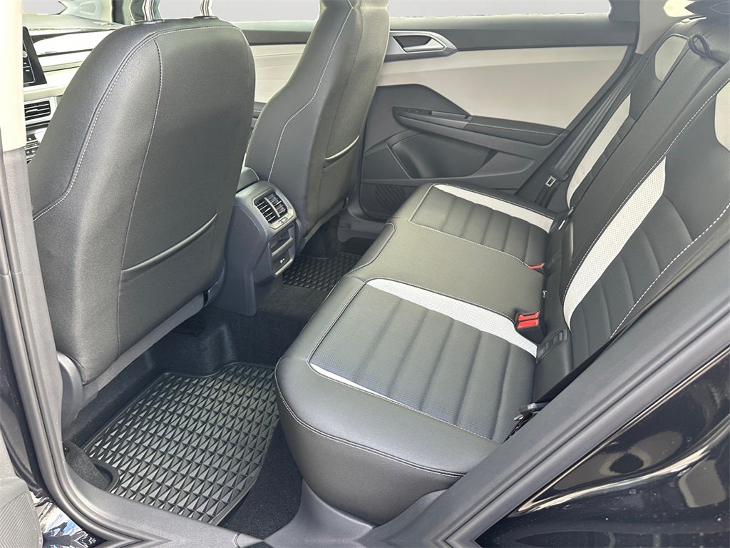 2025 Volkswagen Taos 1.5T SEL