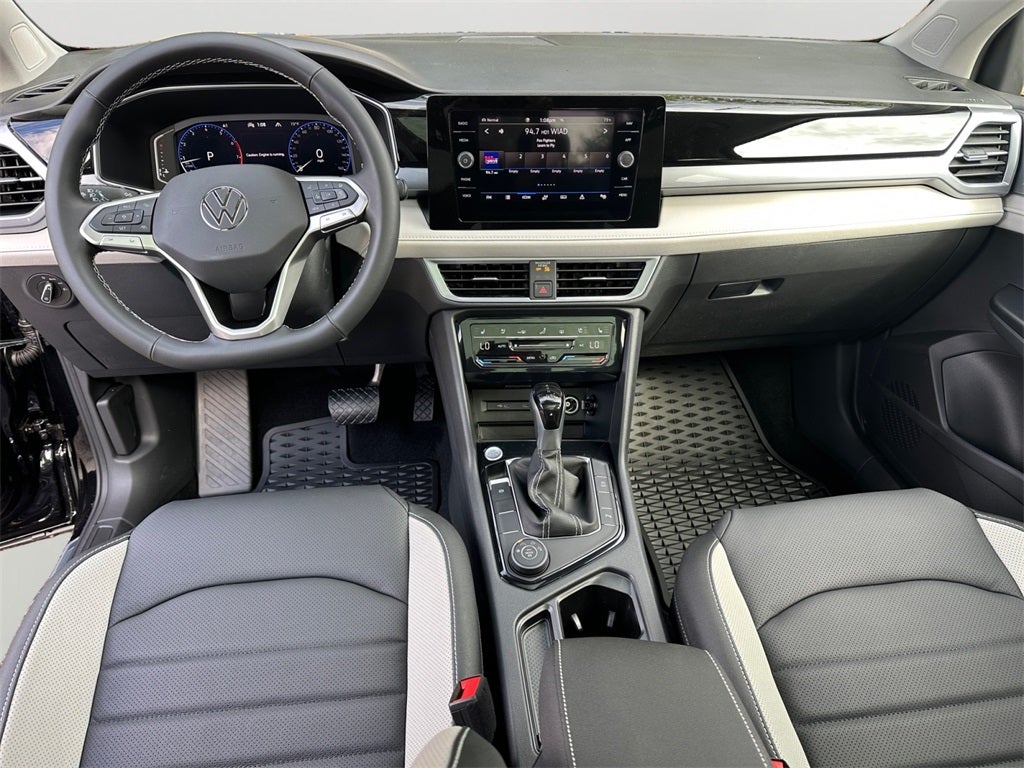 2025 Volkswagen Taos 1.5T SEL