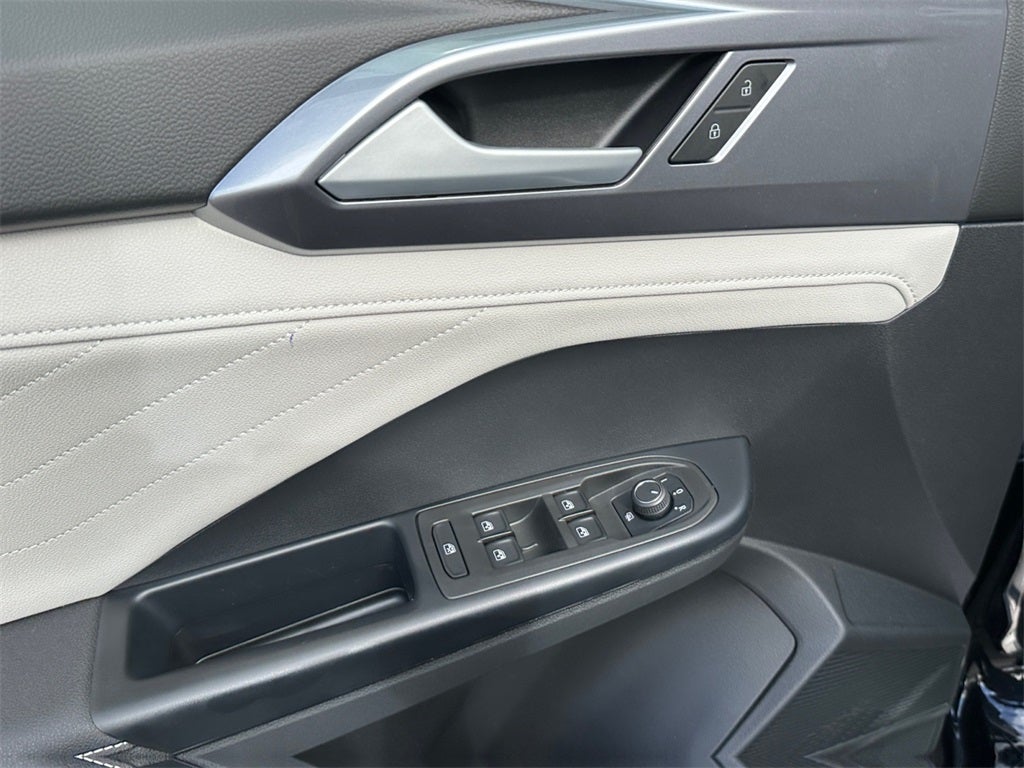 2025 Volkswagen Taos 1.5T SEL