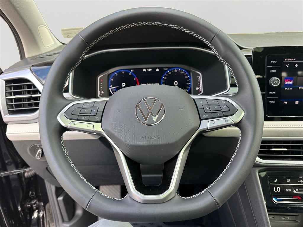 2025 Volkswagen Taos 1.5T SEL