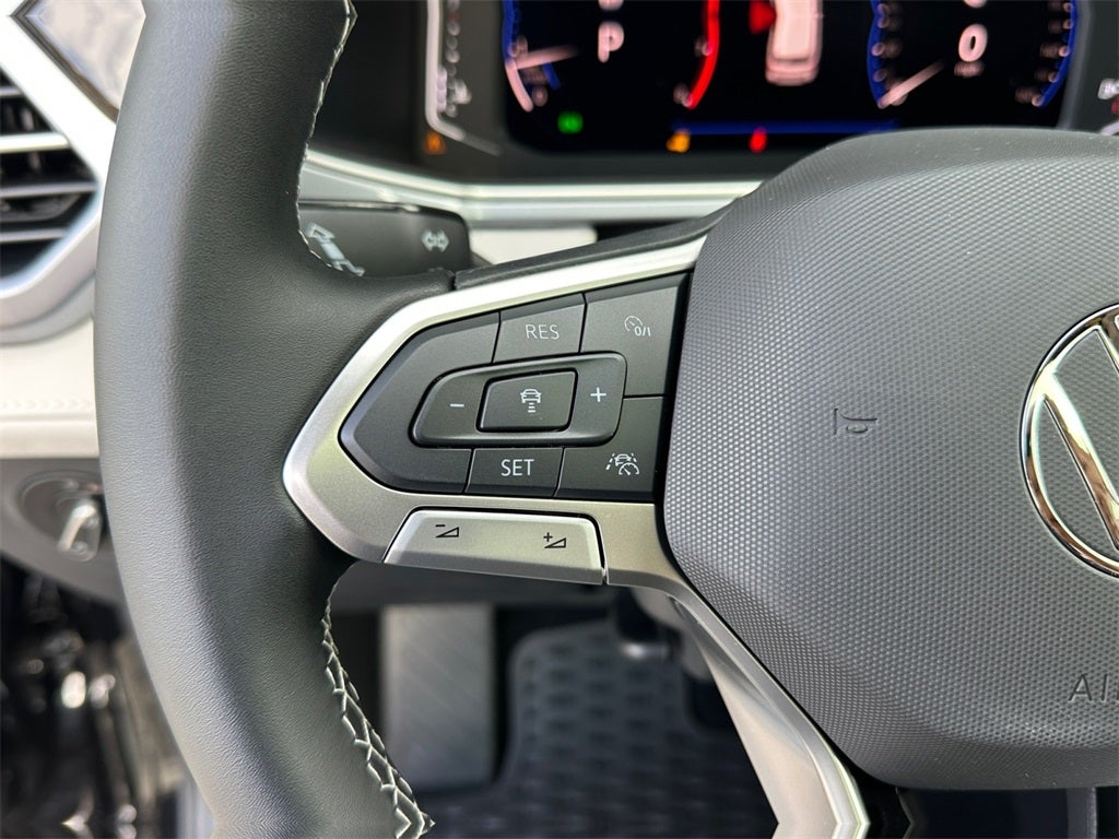 2025 Volkswagen Taos 1.5T SEL