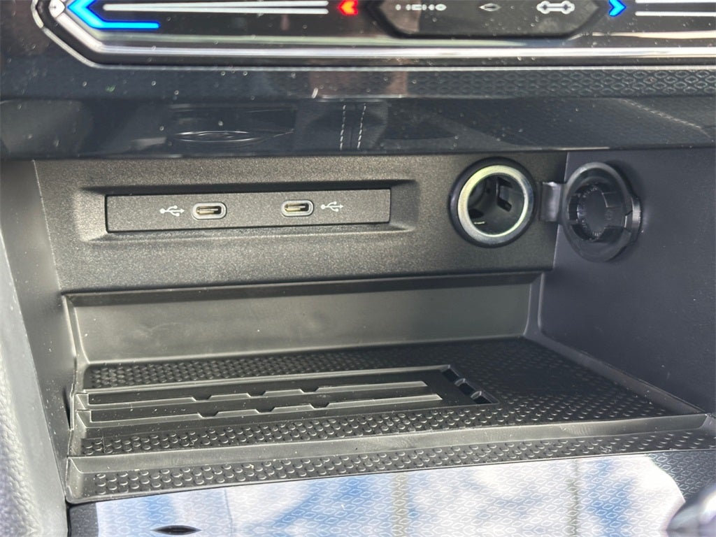 2025 Volkswagen Taos 1.5T SEL