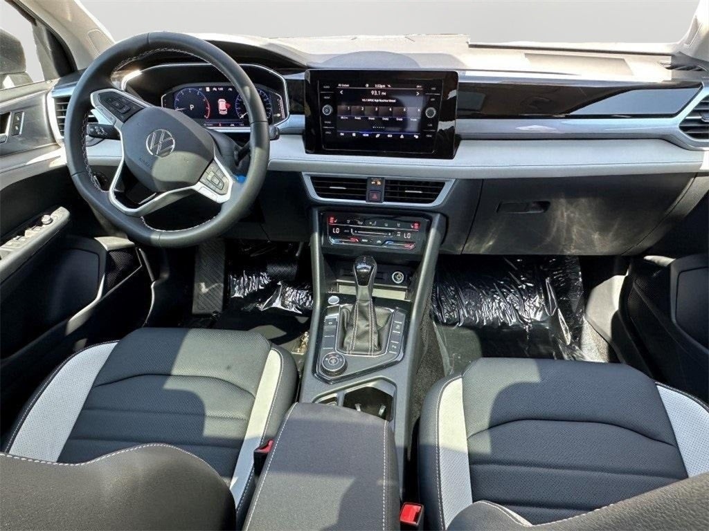 2025 Volkswagen Taos 1.5T SEL