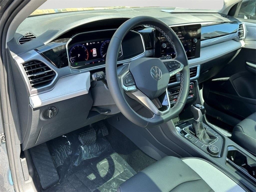 2025 Volkswagen Taos 1.5T SEL