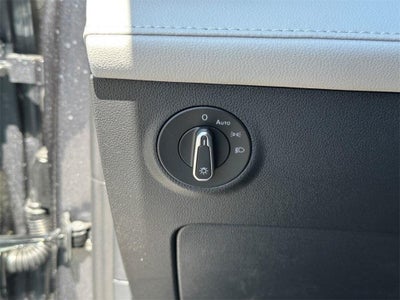 2025 Volkswagen Taos 1.5T SEL