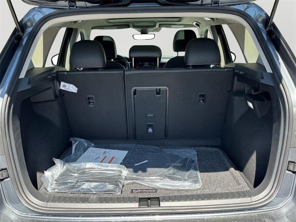 2025 Volkswagen Taos 1.5T SEL