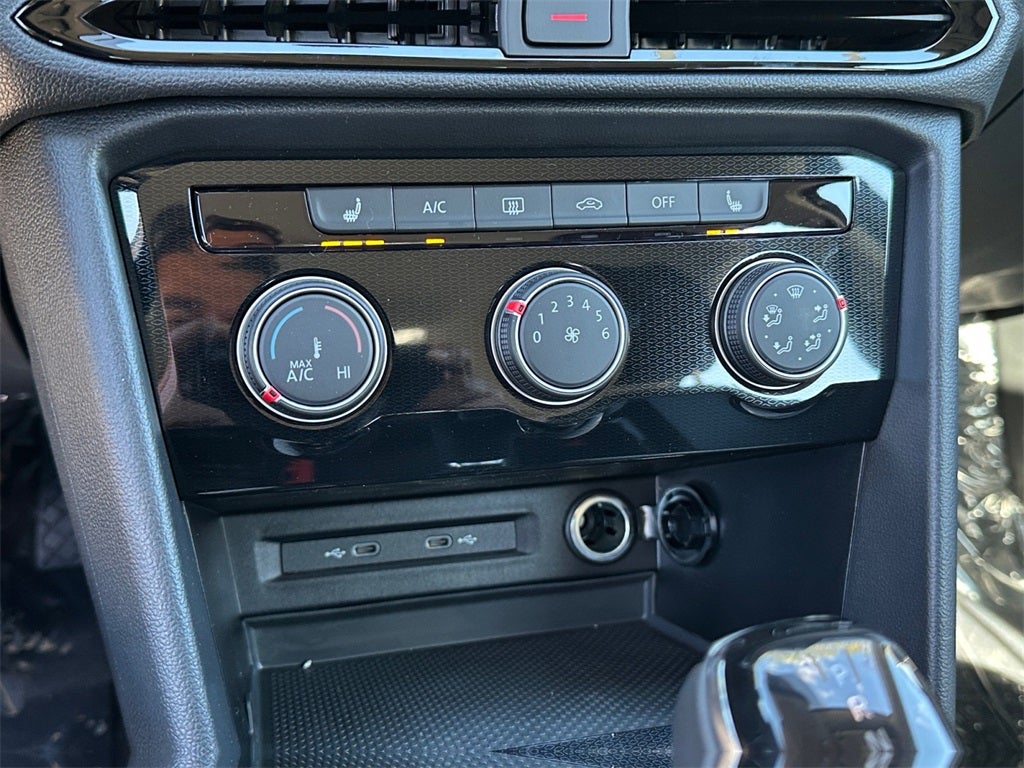 2025 Volkswagen Taos 1.5T S