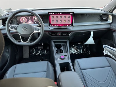 2025 Volkswagen Tiguan 2.0T SE