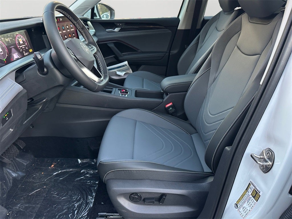 2025 Volkswagen Tiguan 2.0T SE