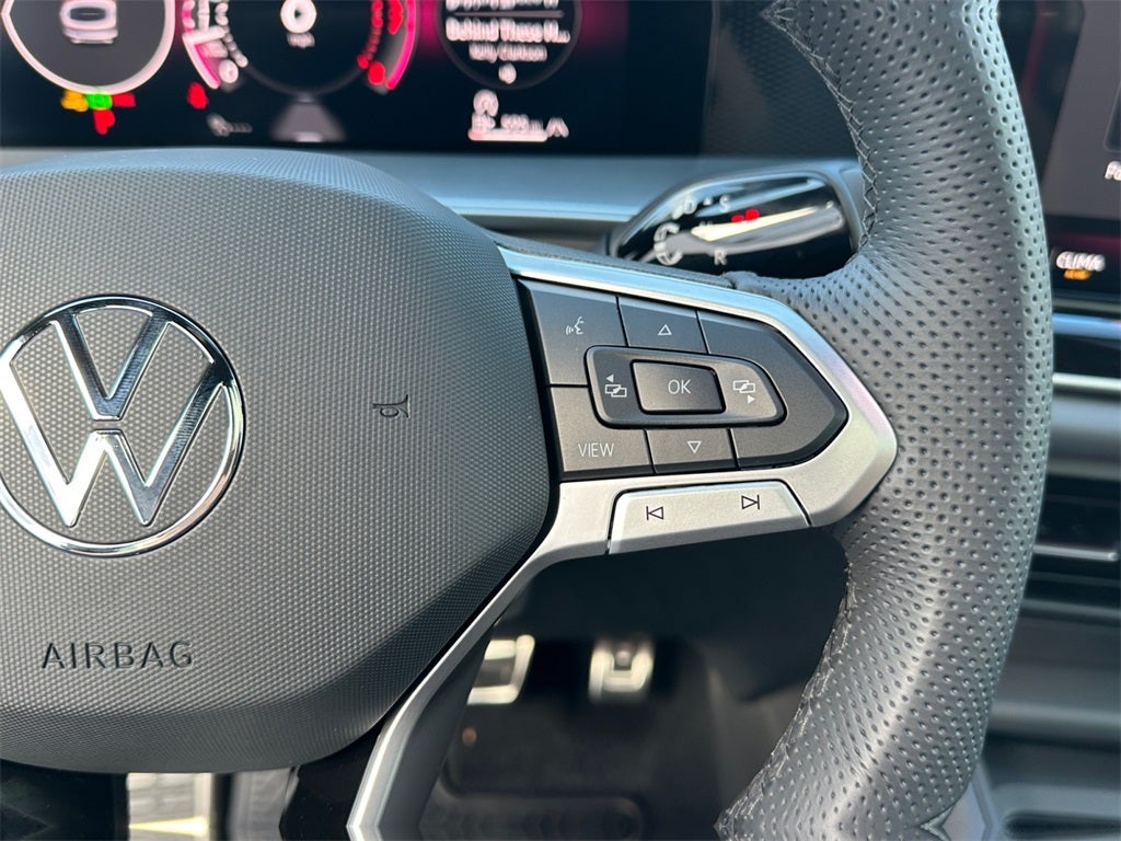 2025 Volkswagen Tiguan 2.0T SE R-Line Black