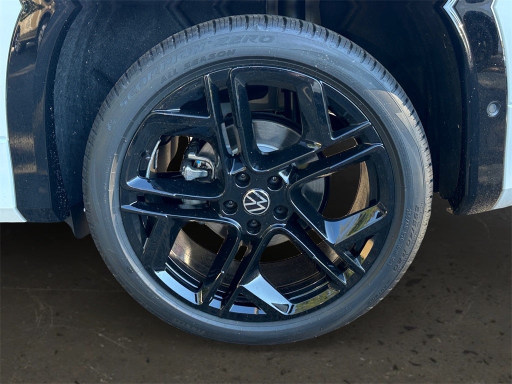 2025 Volkswagen Tiguan 2.0T SE R-Line Black