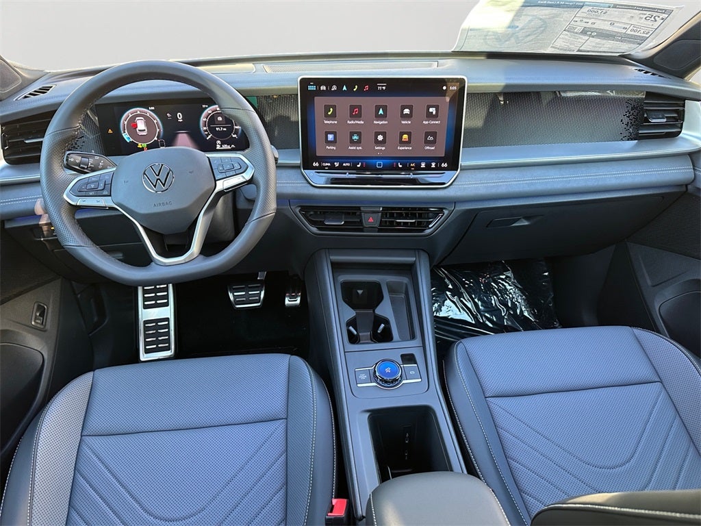 2025 Volkswagen Tiguan 2.0T SE R-Line Black