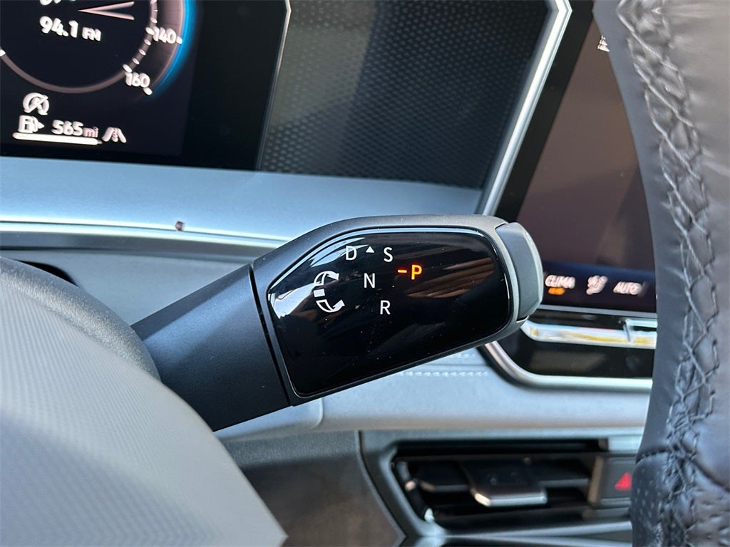 2025 Volkswagen Tiguan 2.0T SE R-Line Black