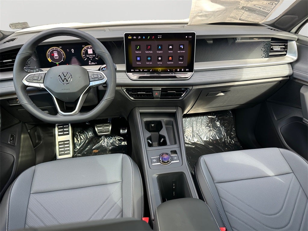 2025 Volkswagen Tiguan 2.0T SE R-Line Black