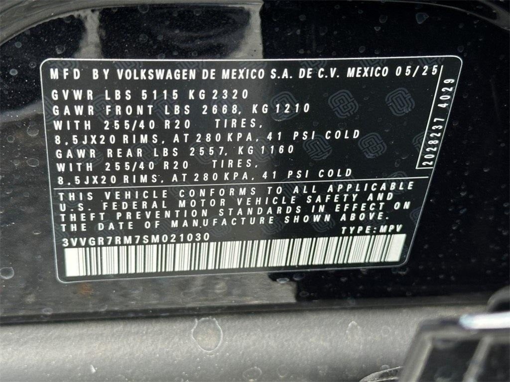 2025 Volkswagen Tiguan 2.0T SE R-Line Black