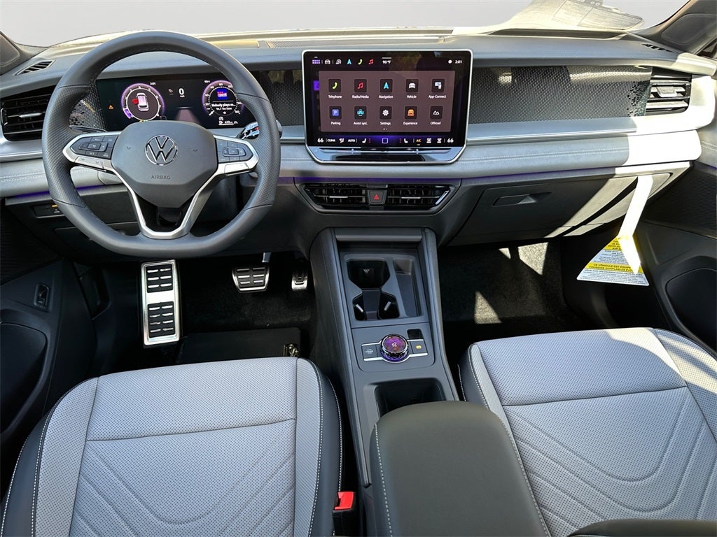 2025 Volkswagen Tiguan 2.0T SE R-Line Black