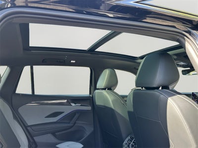 2025 Volkswagen Tiguan 2.0T SE R-Line Black