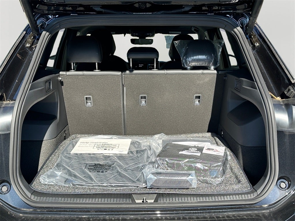 2025 Volkswagen Tiguan 2.0T SE R-Line Black