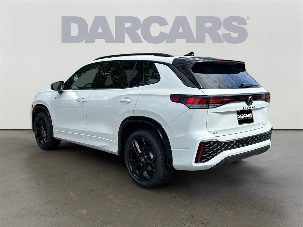 2025 Volkswagen Tiguan 2.0T SE R-Line Black