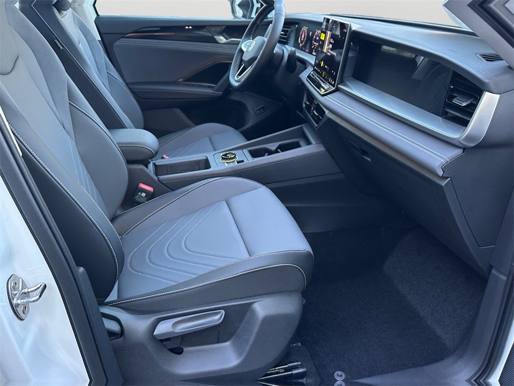 2025 Volkswagen Tiguan 2.0T SE