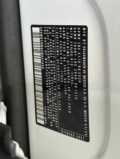 2025 Volkswagen Tiguan 2.0T SE