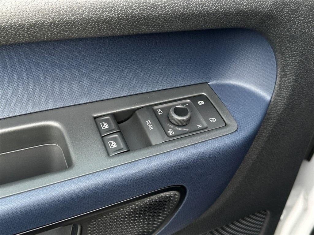 2025 Volkswagen ID. Buzz Pro S