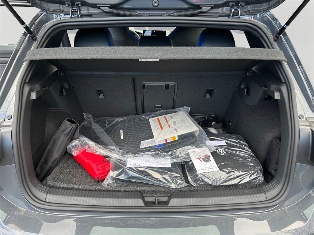 2026 Volkswagen Golf R 2.0T