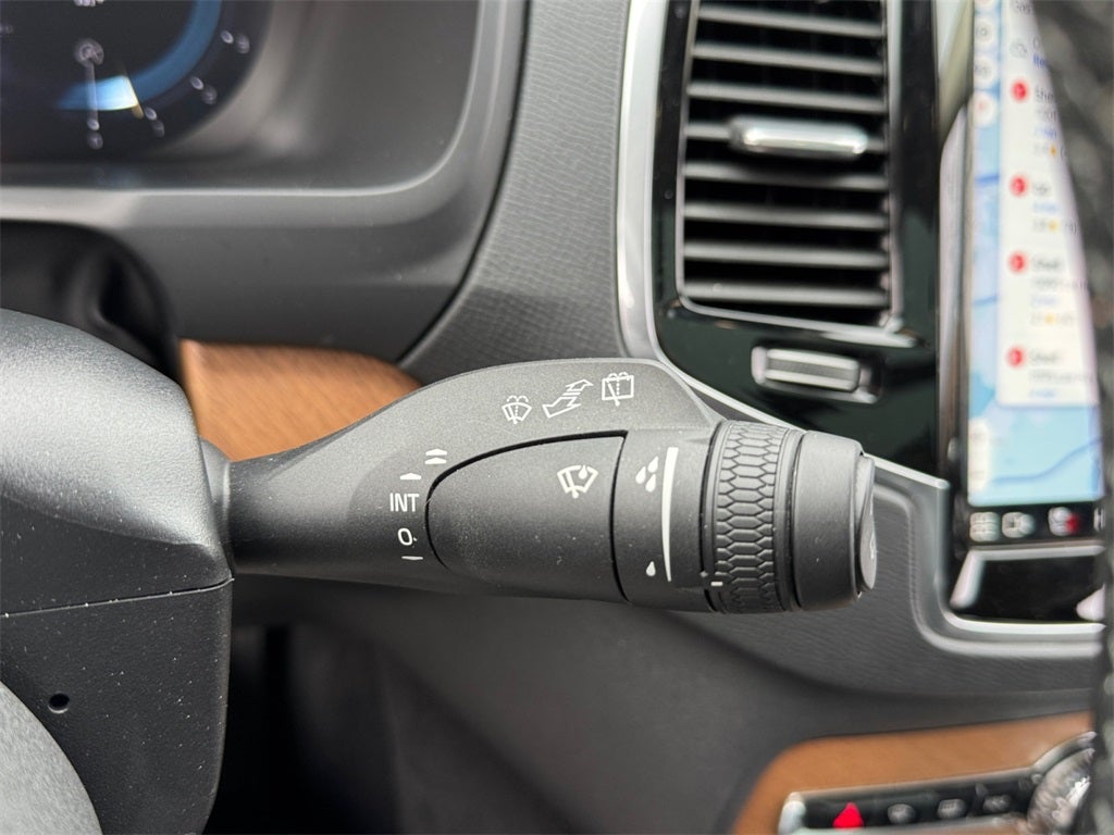 2023 Volvo XC90 B6 Plus 6-Seater