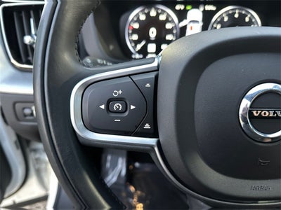 2020 Volvo XC60 T5 Momentum
