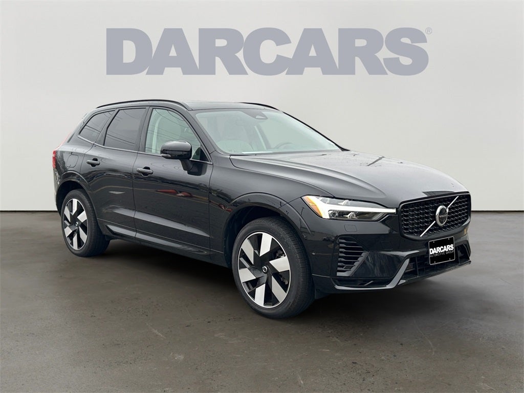 2025 Volvo XC60 Plug-In Hybrid T8 Plus