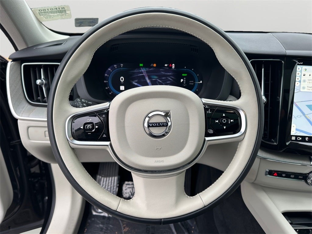 2025 Volvo XC60 Plug-In Hybrid T8 Plus