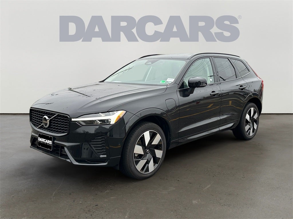 2025 Volvo XC60 Plug-In Hybrid T8 Plus